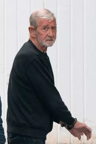 “妈妈请求窒息而死——她应该有尊严地死去的选择。”