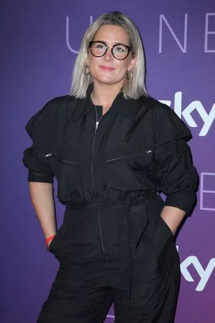 安娜·怀特豪斯(Anna Whitehouse)对那些批评她离婚一年后生孩子的喷子的爆炸性回应