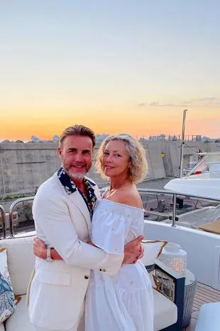 《Take That》歌手加里·巴洛(Gary Barlow)的儿子比他高得多,他分享了自己孩子的珍贵照片
