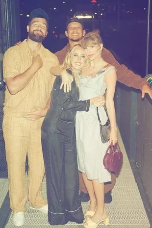 你可以在亚马逊上花100英镑买到中国洗衣店(Chinese Laundry)的泰勒·斯威夫特(Taylor Swift)的高跟鞋