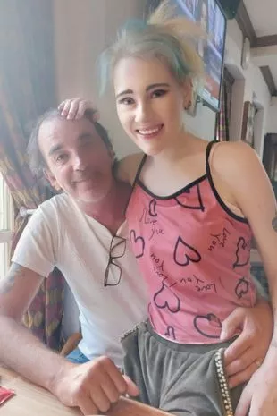 “我比我丈夫小25岁——我被误认为是他的女儿。”