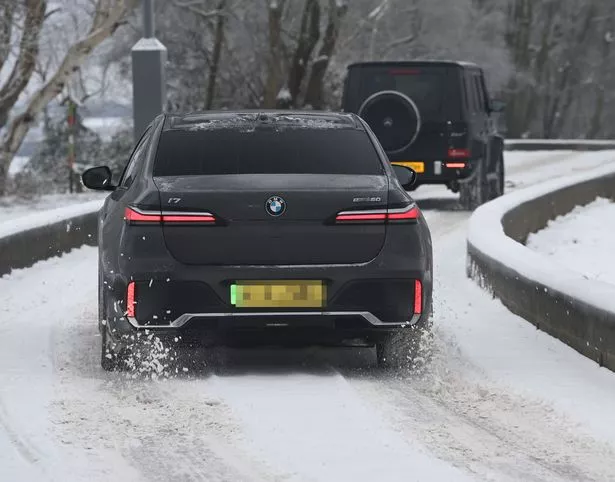 英国气象局发布长达11小时的天气预警,每小时的降雪地图