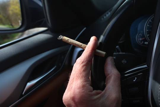 专家:加拿大邮政罢工考验公众对假期的支持