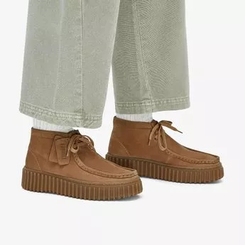Clarks Torhill鞋的搜索量飙升,我发现它们的风格是多么容易