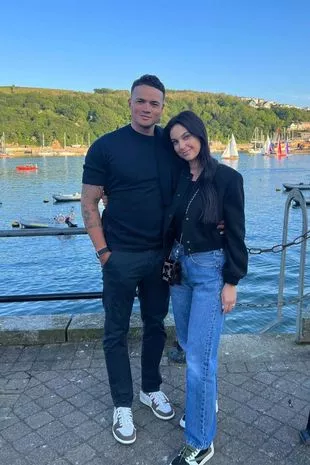 杰梅因·杰纳斯在性短信丑闻中努力挽救13年的婚姻,他说妻子很生气