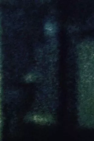 “我拥有欧洲最闹鬼的房子,但我看到了鬼,现在我太害怕了,不敢呆在那里。”