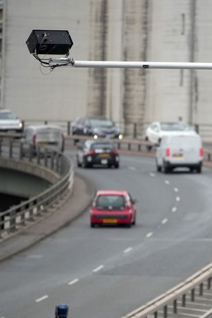 在超速起诉激增的情况下,人工智能摄像头捕捉到了数千名英国司机