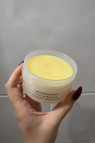 “我试过一些仿冒品,其中一款是完全一样的,而且价格只是它的一小部分。”