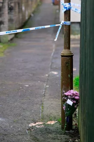 6岁女孩的妈妈被发现死在西考尔德的房子里,经历了“她生命中最糟糕的时刻”