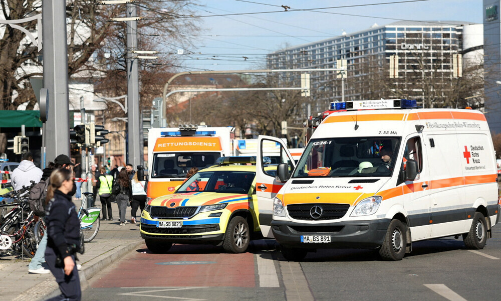 德国一辆汽车冲入人群，造成1人死亡，数人受伤