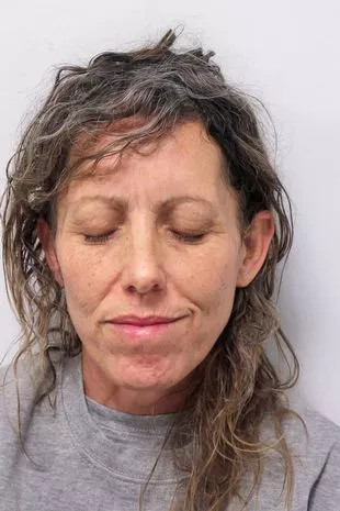 妈妈在浴缸里淹死了5岁和2岁的儿子，然后爸爸有了可怕的发现