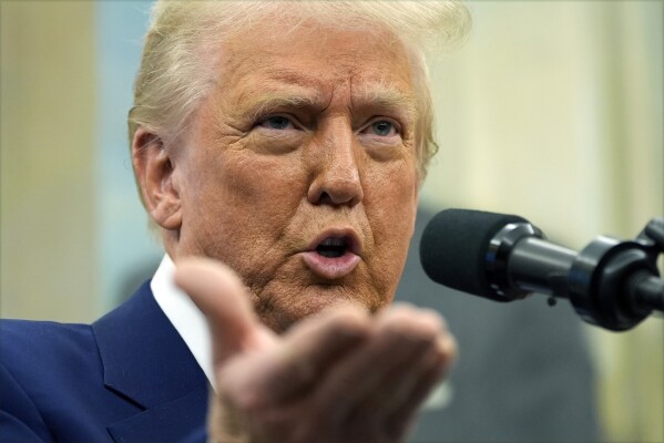 特朗普表示，他将于周四签署对美国贸易伙伴的全面互惠关税
