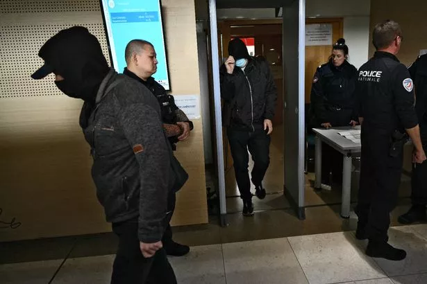 Dominique Pelicot因强奸和谋杀房地产经纪人以及企图强奸19岁女子而被调查