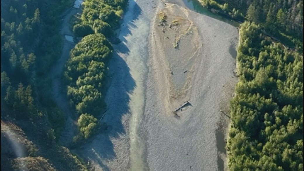 “第一民族”(First Nation)负责人说,卑诗省山体滑坡的航拍视频令人难以承受,令人激动