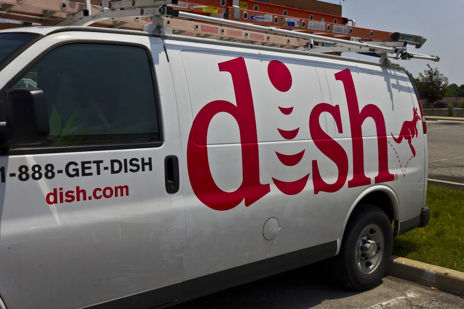 DirecTV的未来：由于债务互换问题，Dish交易面临风险