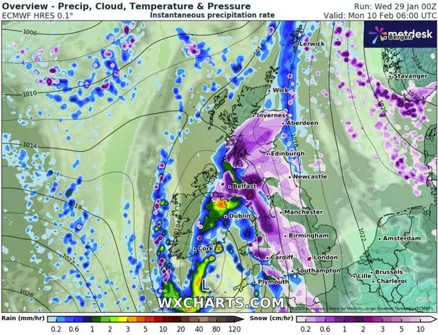 英国降雪地图显示,2月份将有“每小时5厘米”的暴雪,只有两个地区幸免