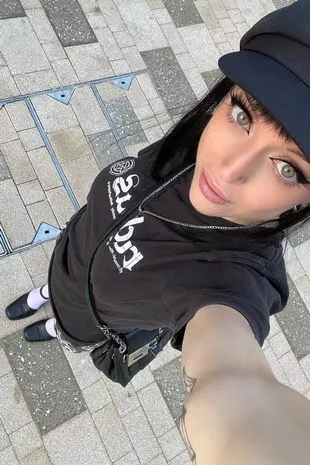 圣诞电影现在的孩子——母亲,好莱坞,和埃隆·马斯克的前女友结婚